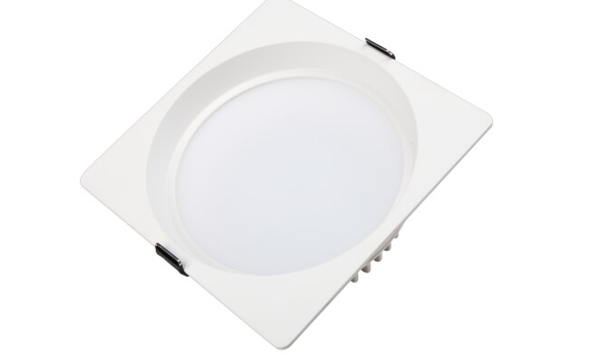 華輝照明專業(yè)生產(chǎn)LED筒燈，COB筒燈，全國行業(yè)領(lǐng)先，服務(wù)過全國各類工程達(dá)2000家。